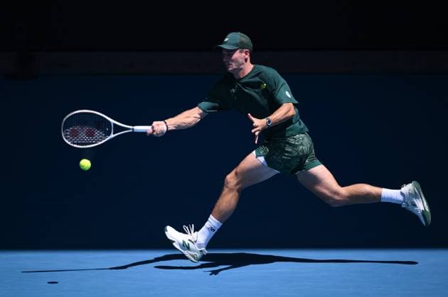 TENNIS AUSTRALIAN OPEN, Tommy Paul of USA during his 1 4 final match against Alexander Zverev of Germany during the 2025 Australian Open at Melbourne Park in Melbourne, Tuesday, January 21, 2025. ( NO ARCHIVING, EDITORIAL USE ONLY, NO USE IN BOOKS WITHOUT CONSENT MELBOURNE VICTORIA AUSTRALIA  Copyright: xJOELxCARRETTx 20250121199157203053