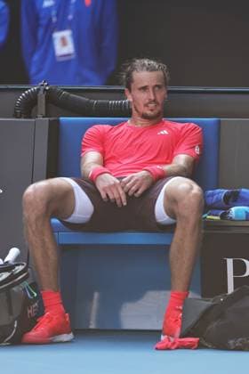 Alexander Zverev, GER, during quarterfinals of 2025 Australian Open in Melbourne, 21 01 2025; -