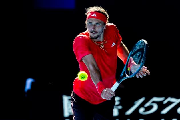 MELBOURNE, VIC - JANUARY 21: Alexander Zverev of Germany in action during the Quarterfinals of the 2025 Australian Open on January 21 2025, at Melbourne Park in Melbourne, Australia. (Photo by Jason Heidrich Icon Sportswire) TENNIS: JAN 21 Australian Open EDITORIAL USE ONLY Icon250121132