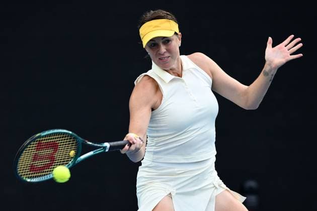 Sport Bilder des Tages TENNIS AUSTRALIAN OPEN, Anastasia Pavlyuchenkova of Russia during her 1 4 final match against Aryna Sabalenka of Belarus during the 2025 Australian Open at Melbourne Park in Melbourne, Tuesday, January 21, 2025. ( NO ARCHIVING, EDITORIAL USE ONLY, NO USE IN BOOKS WITHOUT CONSENT MELBOURNE VICTORIA AUSTRALIA  Copyright: xJOELxCARRETTx 20250121170149522924