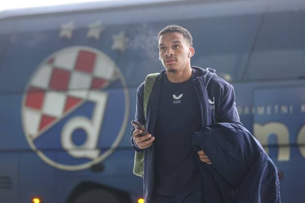 GNK Dinamo Zagreb depart for London Juan Cordoba of Dinamo Zagreb arrive at Franjo Tudjman International Airport before departing to London on January 21, 2025. in Zagreb, Croatia. Dinamo Zagreb will play against Arsenal in the UEFA Champions League.  LukaxStanzl PIXSELL