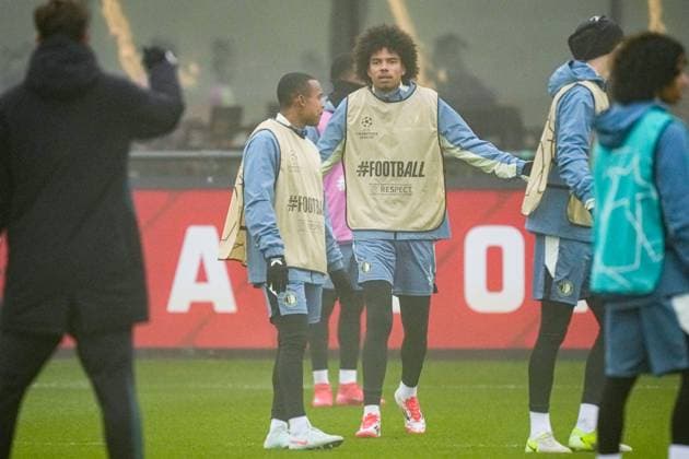 UEFA Champions League 2024-2025: training of Feyenoord Rotterdam - Calvin Stengs of Feyenoord during the training of Feyenoord in preparation of the UEFA Champions League duel against FC Bayern Munich at Trainingscomplex 1908 on 21 January 2025 in Rotterdam, The Netherlands. Copyright: xYannickxVerhoevenx