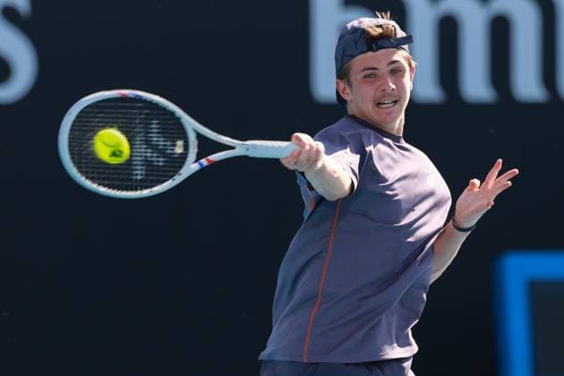 Flynn Thomas (SUI), Jungen Einzel, Boys SinglesAustralian Open 2025, Melbourne Park, Melbourne, Victoria, Australia. Copyright: xJuergenxHasenkopfx