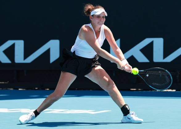 Sonja Zhenikhova (GER), Maedchen Einzel, Girls Singles, Australian Open 2025, Melbourne Park, Melbourne, Victoria, Australia. Copyright: xJuergenxHasenkopfx