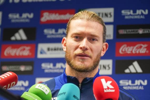 Deutschland: Fussball 2. Bundesliga 2024 2025, FC Schalke 04, Training (Gelsenkirchen): Loris Karius (Schalke 04, 27) Pressegespräch Copyright: xJOERANxSTEINSIEKx