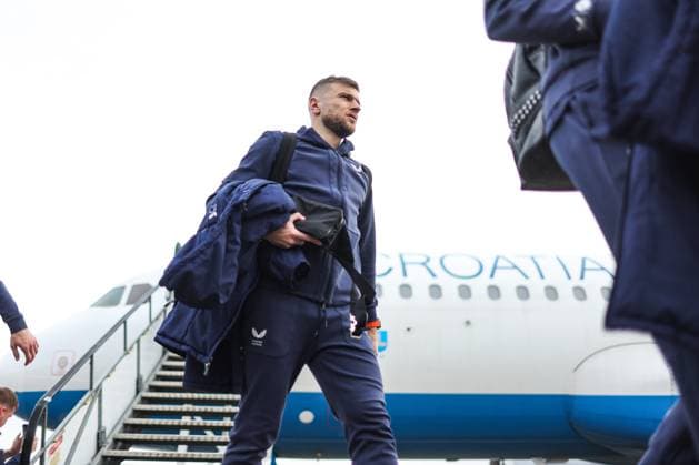 Dinamo Zagreb arrive in London Stefan Ristovski of Dinamo Zagreb leave a plane at Stansted Airport on January 21, 2025. in London, England. Dinamo Zagreb will play against Arsenal in the UEFA Champions League.  LukaxStanzl PIXSELL