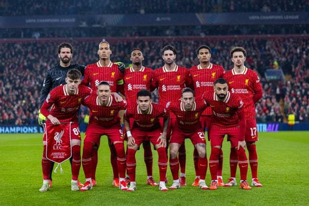 Football - UEFA Champions League - League Phase - Liverpool FC v Lille OSC LIVERPOOL, ENGLAND - Tuesday, January 21, 2025: Liverpool s players line-up for a team group, Mannschaftsbild, Totale photograph before the UEFA Champions League game between Liverpool FC and Lille OSC at Anfield. (Photo by David Rawcliffe Propaganda) LIVERPOOL Anfield MERSEYSIDE ENGLAND  Copyright: xDavidxRawcliffex P2025-01-21-Liverpool_Lille