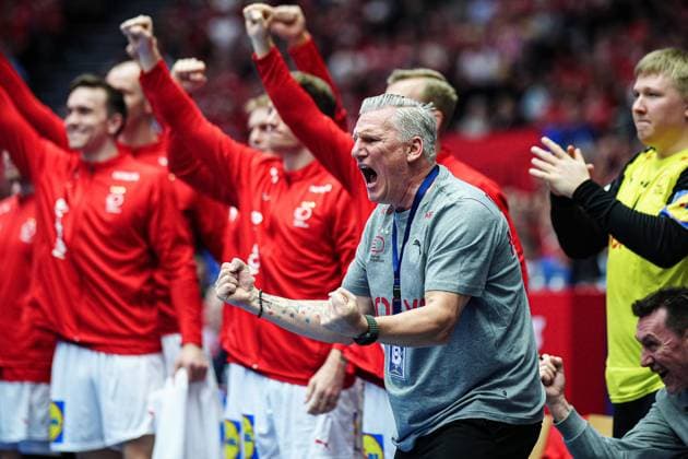 Sport Bilder des Tages Jubel nach Parade Nikolaj Bredahl Jacobsen (Daenemark, Trainer) DEN, Daenemark vs. Deutschland, Handball, IHF Weltmeisterschaft 2025, Hauptgruppe 1, Spieltag 1, 21.01.2025 DEN, Daenemark vs. Deutschland, Handball, IHF Weltmeisterschaft 2025, Hauptgruppe 1, Spieltag 1, 21.01.2025 Herning Copyright: xEibner-Pressefoto MarcelxvonxFehrnx EP_MFN