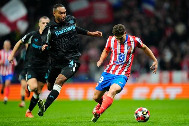 Atletico de Madrid v Bayer 04 Leverkusen - UEFA Champions League 2024 25 League Phase MD7 Julian Alvarez centre-forward of Atletico de Madrid and Argentina and Jonathan Tah centre-back of Bayer 04 Leverkusen and Germany compete for the ball during the UEFA Champions League 2024 25 League Phase MD7 match between Atletico de Madrid and Bayer 04 Leverkusen at Riyadh Air Metropolitano on January 21, 2025 in Madrid, Spain. Madrid Spain  Copyright: xJosexBretonx originalFilename:bretonhernandez-atletico250121_npVIW.jpg