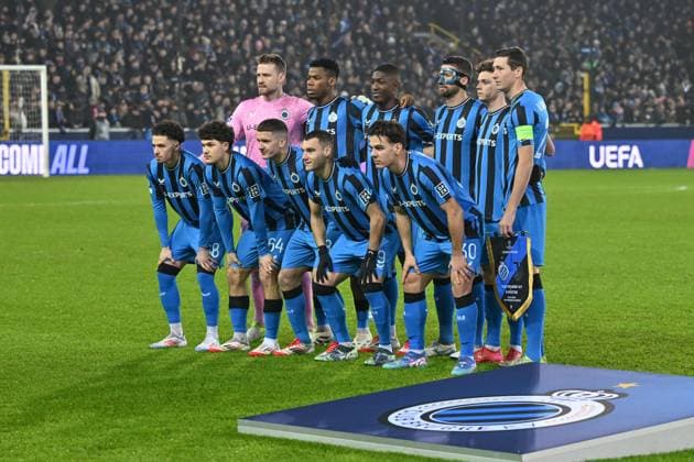 250121 Champions League MD 7 Club Brugge vs Juventus players of Club Brugge with goalkeeper Simon Mignolet (22) of Club Brugge, Raphael Onyedika (15) of Club Brugge, Joel Ordonez (4) of Club Brugge, Brandon Mechele (44) of Club Brugge, Maxim De Cuyper (55) of Club Brugge, Hans Vanaken (20) of Club Brugge, Chemsdine Talbi (68) of Club Brugge, Kyriani Sabbe (64) of Club Brugge, Christos Tzolis (8) of Club Brugge, Ferran Jutgla (9) of Club Brugge and Ardon Jashari (30) of Club Brugge pose for a team photo during a soccer game between Belgian Club Brugge KV and Italian Juventus in the UEFA Champions League League Phase day 7 of the 2024-25 season, on Tuesday 21 January 2025 in Brugge , Belgium . photo Isosport David Catry Brugge Belgium Copyright: xDavidxCatryx 20250121DC2_2798