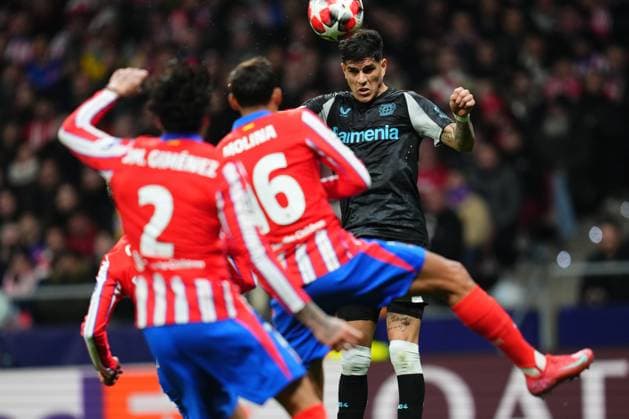 ESP: Atletico de Madrid v Bayer 04 Leverkusen. UEFA Champions League. Date 7 Piero Hincapie of Bayer 04 Leverkusen scores the 0-1 during the UEFA Champions League match between Atletico de Madrid and Bayer 04 Leverkusen played at Riyahd Air Metropolitano Stadium on January 21, 2025 in Madrid, Spain. kpng Copyright: xBaguxBlancox xPRESSINPHOTOx PS_250121_ATL_LEV_018