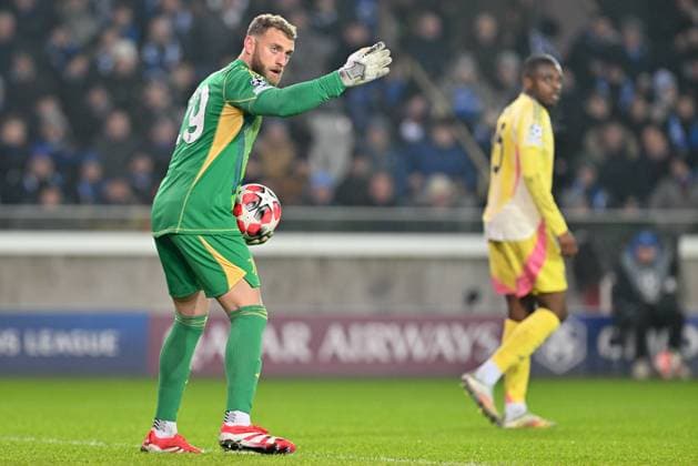 250121 Champions League MD 7 Club Brugge vs Juventus goalkeeper Michele Di Gregorio (29) of Juventus pictured in action during a soccer game between Belgian Club Brugge KV and Italian Juventus in the UEFA Champions League League Phase day 7 of the 2024-25 season, on Tuesday 21 January 2025 in Brugge , Belgium . photo Isosport David Catry Brugge Belgium  Copyright: xDavidxCatryx 20250121DC2_3889