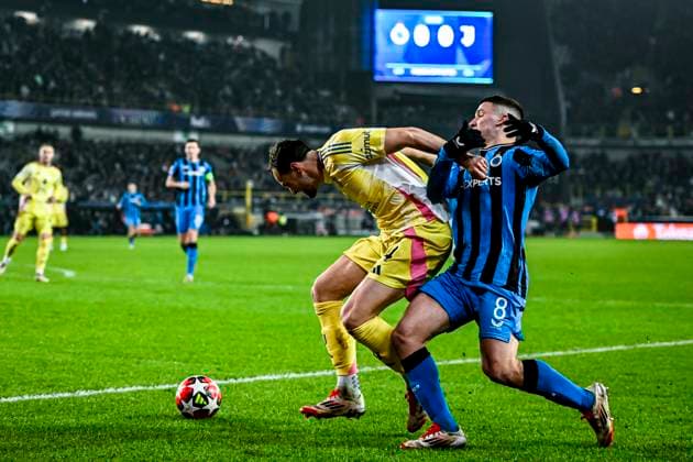 Juventus defender Federico Gatti, Club Brugge forwarder Ferran Jutgla, during the match Club Brugge - Juventus at the Jan Beydelstadium for the UEFA Champions League - League phase - Matchday 7 season 2024-2025 in BRUGGE, Belgium on 21 januari 2025, (photo by Stefan Koops EYE4images DeFodi Images) Defodi-746_209622