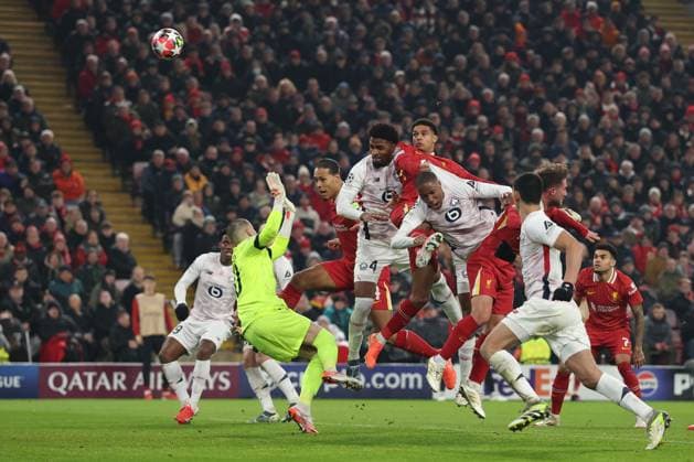 Jarell Quansah of Liverpool has a chance on goal. Liverpool v Lille, UEFA Champions League, Group Stage, Football, Anfield, Liverpool, UK - 21 Jan 2025 EDITORIAL USE ONLY No use with unauthorised audio, video, data, fixture lists, club league logos or live services. Online in-match use limited to 120 images, no video emulation. No use in betting, games or single club league player publications. Copyright: xPaulxCurrie Shutterstockx 15108882ah