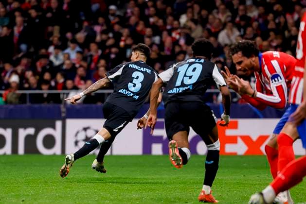 Piero HincapiÃ (Bayer 04 Leverkusen) celebrates after scoring his team s first goal during the UEFA Champions League 2024 25 League Phase MD7 match between Atletico de Madrid and Bayer 04 Leverkusen at Estadio Civitas Metropolitano on January 21, 2025 in Madrid, Spain. (Photo by Manu Reino DeFodi Images) Defodi-071_ATMLEV20250121_123