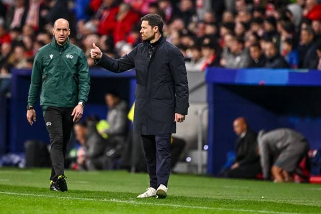 Trainer Xabi Alonso (Bayer 04 Leverkusen) gestures during the UEFA Champions League 2024 25 League Phase MD7 match between Atletico de Madrid and Bayer 04 Leverkusen at Estadio Civitas Metropolitano on January 21, 2025 in Madrid, Spain. (Photo by Harry Langer DeFodi Images) Defodi-541_ATLBAY20250121_052