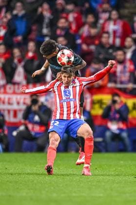 Piero Hincapie (Bayer 04 Leverkusen) und Giuliano Simeone (Atletico de Madrid) battle for the ball during the UEFA Champions League 2024 25 League Phase MD7 match between Atletico de Madrid and Bayer 04 Leverkusen at Estadio Civitas Metropolitano on January 21, 2025 in Madrid, Spain. (Photo by Harry Langer DeFodi Images) Defodi-541_ATLBAY20250121_057