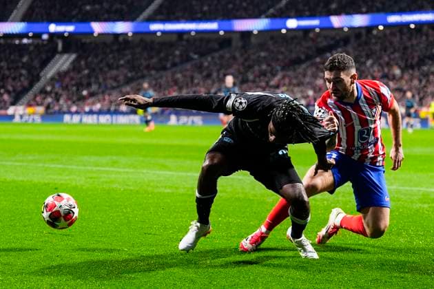 January 21, 2025, Madrid, Madrid, SPAIN: Jeremie Frimpong of Bayer Leverkusen and Javi Galan of Atletico de Madrid in action during the UEFA Champions League 2024 25 League Phase MD7 match between Atletico de Madrid and Bayer 04 Leverkusen at Riyadh Air Metropolitano stadium on January 21, 2025, in Madrid, Spain. Madrid SPAIN - ZUMAa181 20250121_zaa_a181_192 Copyright: xOscarxJ.xBarrosox