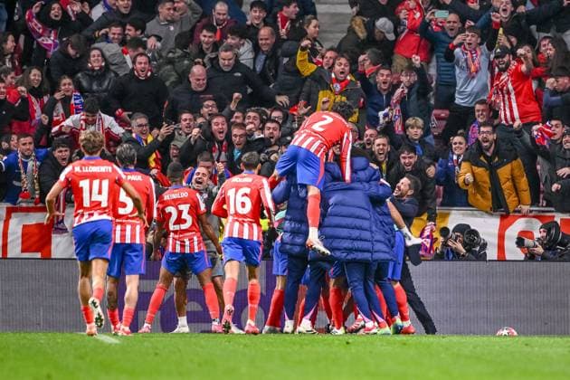 Julian Alvarez (Atletico de Madrid) celebrates after scoring his team s second goal with teammates during the UEFA Champions League 2024 25 League Phase MD7 match between Atletico de Madrid and Bayer 04 Leverkusen at Estadio Civitas Metropolitano on January 21, 2025 in Madrid, Spain. (Photo by Harry Langer DeFodi Images) Defodi-541_ATLBAY20250121_076