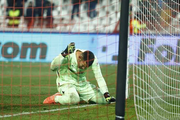 BELGRADO - PSV Eindhoven goalkeeper Walter Benitez balks after going 1-3 during the UEFA Champions League match between Red Star Belgrade and PSV Eindhoven at Stadion Rajko Mitic on Jan. 21, 2025 in Belgrade, Serbia. ANP SEM VAN DER WAL UEFA Champions League 2024 25 League Phase MD7 2024 25 xVIxANPxSportx xxANPxIVx 518038207 originalFilename: 518038207.jpg
