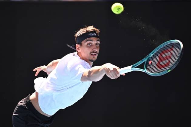 TENNIS AUSTRALIAN OPEN, Lorenzo Sonego of Italy during his 1 4 final match against Ben Shelton of USA during the 2025 Australian Open at Melbourne Park in Melbourne, Wednesday, January 22, 2025. ( NO ARCHIVING, EDITORIAL USE ONLY, NO USE IN BOOKS WITHOUT CONSENT MELBOURNE VICTORIA AUSTRALIA  Copyright: xJAMESxROSSx 20250122151412247262