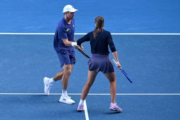 TENNIS AUSTRALIAN OPEN, Olivia Gadecki and John Peers of Australia during their Mixed doubles Semi-final match against Erin Routliffe and Michael Venus of New Zealand during the 2025 Australian Open at Melbourne Park in Melbourne, Sunday, January 19, 2025. ( NO ARCHIVING, EDITORIAL USE ONLY, NO USE IN BOOKS WITHOUT CONSENT MELBOURNE VICTORIA AUSTRALIA  Copyright: xJOELxCARRETTx 20250122144256907411