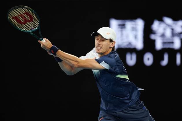 Alex de Minaur during his Quarter-final match against Sinner in the Rod Laver Arena Australian Open, Day Eleven, Tennis, Melbourne Park, Melbourne, Australia - 22 Jan 2025  Copyright: xEllaxLing Shutterstockx 15108780cr