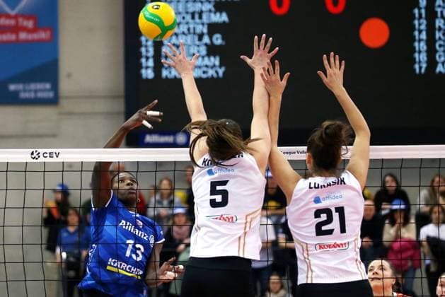 BAU 22.01.2025 Stuttgart Volleyball Allianz MTV Stuttgart vs. CSO Voluntari 2005, Krystal Rivers (Stuttgart, links)