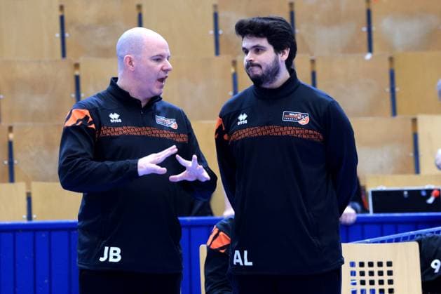 DEU, DVV, 1.VBL, BR Volleys vs. VC Olympia Berlin, 22.01.2025, Sportforum, Berlin, DEU, DVV, 1.VBL, BR Volleys vs. VC Olympia Berlin, im Bild Trainer Joel Banks (BR Volleys), Co-Trainer Markus Steuerwald (BR Volleys) Foto: Juergen Engler nordphoto GmbH