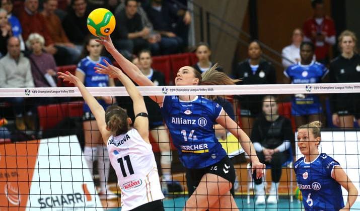 BAU 22.01.2025 Stuttgart Volleyball Allianz MTV Stuttgart vs. CSO Voluntari 2005, Kelsey Veltman (Stuttgart, Mitte)