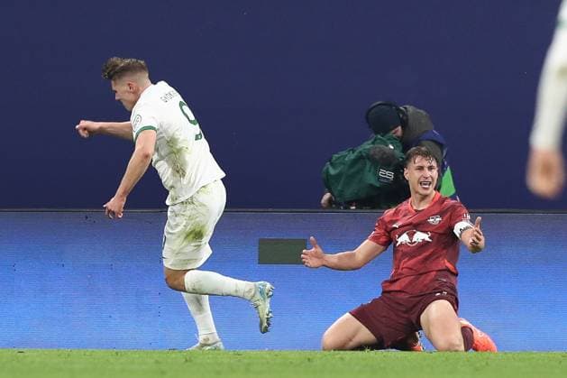 22.01.2025, xtgx, Fussball, UEFA Champions League, RB Leipzig - Sporting Lissabon emspor, v.l. Jubel nach dem 1:1 durch Viktor Gyoekeres (Lissabon, 9) (DFL DFB REGULATIONS PROHIBIT ANY USE OF PHOTOGRAPHS as IMAGE SEQUENCES and or QUASI-VIDEO) Leipzig
