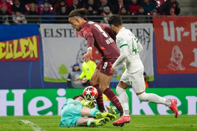 GER, Leipzig, RB Leipzig vs. Sporting Lissabon, 7. Spieltag UEFA Champions League Ligaphase im Bild v.l.: Yussuf Poulsen (RB Leipzig 09), zum 2:1 22.01.2025, UEFA REGULATIONS PROHIBIT ANY USE OF PHOTOGRAPHS AS IMAGE SEQUENCES AND OR QUASI-VIDEO, Copyright: HMBxMedia PaulxFritz