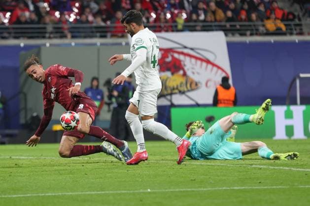 22.01.2025, xtgx, Fussball, UEFA Champions League, RB Leipzig - Sporting Lissabon emspor, v.l. Tor zum 2:1 durch Yussuf Poulsen (Leipzig, 9) (DFL DFB REGULATIONS PROHIBIT ANY USE OF PHOTOGRAPHS as IMAGE SEQUENCES and or QUASI-VIDEO) Leipzig