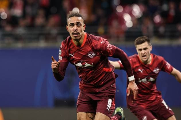 Torjubel - Torschütze Yussuf Poulsen (RB Leipzig,9) trifft zum 2-1 - Champions League Ligaphase Saison 2024-2025 RB Leipzig vs. Sporting Lissabon in der Red Bull Arena in Leipzig - Aktion,Fussball,Deutschland,Mann,Männer,22.01.2025