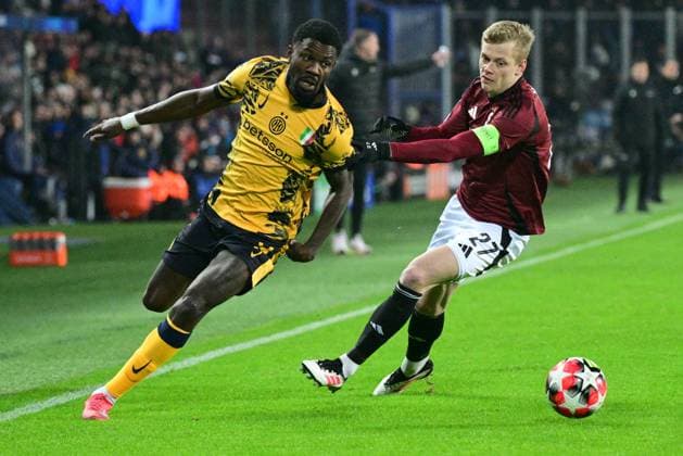 From left Marcus Thuram of Inter and Filip Panak of Sparta in action during the Football Champions League 7th round match: Sparta Prague vs Inter Milan in Prague, Czech Republic, January 22, 2025. (CTKxPhoto MichalxKamaryt) CTKPhotoP2025012208523  CTKPhotoP2025012208523