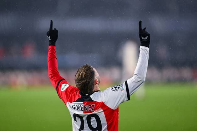 22.01.2025, Fussball UEFA Champions League 2024 2025, 7.Spieltag, Feyenoord Rotterdam - FC Bayern München, im De Kuip, Santiago Gimenez (Feyenoord Rotterdam) freut sich über das Tor zum 1:0.