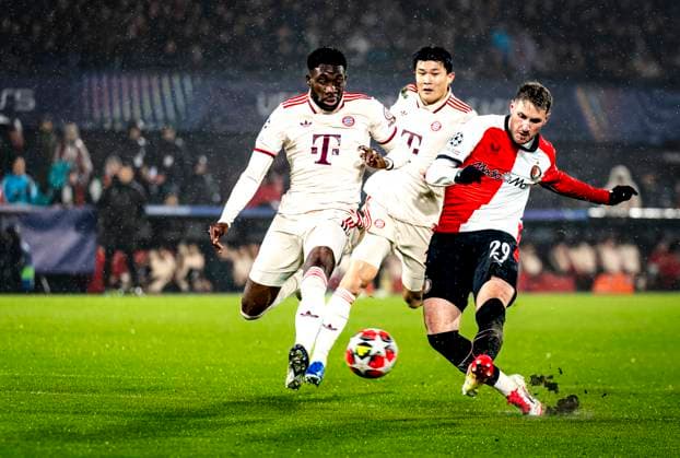 Feyenoord Rotterdam forwarder Santiago Gimenez scores the 1-0 during the match Feyenoord - Bayern Munchen at the Stadium De Kuip for the UEFA Champions League - League Phase - Matchday 7 season 2024-2025 in ROTTERDAM, Netherlands on 22 january 2025, (photo by Marcel van Dorst EYE4images DeFodi Images) Defodi-746_209851