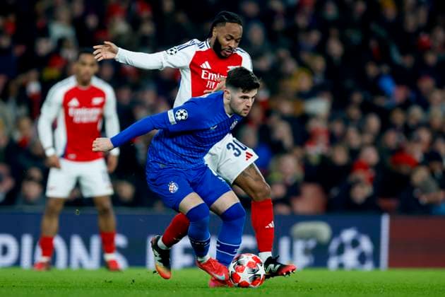 Arsenal FC v GNK Dinamo - UEFA Champions League 2024 25 League Phase MD7 Martin Baturina of GNK Dinamo Zagreb and Raheem Sterling of Arsenal challenge during the UEFA Champions League 2024 25 League Phase MD7 match between Arsenal FC and GNK Dinamo at Emirates Stadium on January 22, 2025 in London, England. London Emirates Stadium England United Kingdom Copyright: xNigelxFrench Sportsphoto APLx 14057538