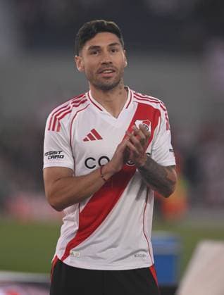 BUENOS AIRES, ARGENTINA - JANUARY 21: Gonzalo Montiel of River Plate during a International Friendly, Länderspiel, Nationalmannschaft match between River Plate and Mexico national team, Nationalteam at Estadio Mas Monumental Antonio Vespucio Liberti on January 21, 2025 in Buenos Aires, Argentina. River Plate v Mexico - International Friendly Copyright: xx