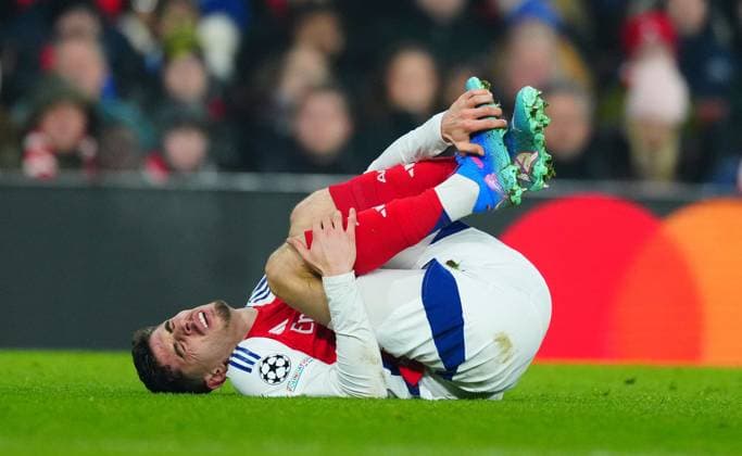 An injury scare for Kai Havertz of Arsenal Arsenal v Dinamo Zagreb, UEFA Champions League, Group Stage, Football, Emirates Stadium, London, UK - 22 Jan 2025 EDITORIAL USE ONLY No use with unauthorised audio, video, data, fixture lists, club league logos or live services. Online in-match use limited to 120 images, no video emulation. No use in betting, games or single club league player publications. Copyright: xJavierxGarcia Shutterstockx 15108893bn