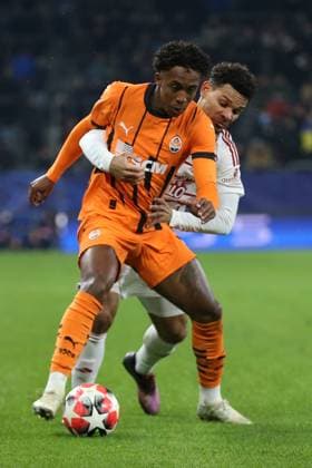 Kevin (Shakhtar Donetsk) und Kenny Lala (Stade Brest 29) battle for the ball during the UEFA Champions League 2024 25 League Phase MD7 match between FC Shakhtar Donetsk and Stade Brestois 29 at Veltins Arena on January 22, 2025 in Gelsenkirchen, Germany. (Photo by Oliver Kaelke DeFodi Images) Defodi-678_2025_01_21_OK_SHASTA_1504
