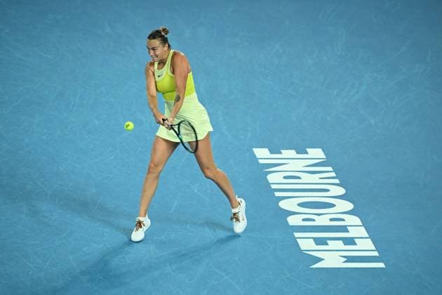 TENNIS AUSTRALIAN OPEN, Aryna Sabalenka of Belarus returns during her Women?s semifinal match against Paula Badosa of Spain during the 2025 Australian Open at Melbourne Park in Melbourne, Thursday, January 23, 2025. ( NO ARCHIVING, EDITORIAL USE ONLY, NO USE IN BOOKS WITHOUT CONSENT MELBOURNE VICTORIA AUSTRALIA  Copyright: xJAMESxROSSx 20250123124023222158