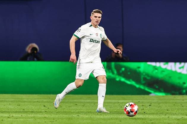 Viktor Gyökeres (Sporting Lissabon,9) - Champions League Ligaphase Saison 2024-2025 RB Leipzig vs. Sporting Lissabon in der Red Bull Arena in Leipzig - Freisteller,Aktion,Fussball,Deutschland,Mann,Männer,22.01.2025