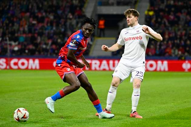 Viktoria Plzen v RSC Anderlecht - UEFA Europa League PLZEN, CZECH REPUBLIC - JANUARY 23 : Adu Prince Kwabena forward of Viktoria Pilsen and Foket Thomas midfielder of RSC Anderlecht during the UEFA Europa League 2024 25 League Phase MD7 match between Viktoria Plzen and RSC Anderlecht on January 23, 2025 in Plzen, Czech Republic, 23 01 2025 Plzen Czech Republic  Copyright: xPeterxDexVoechtx