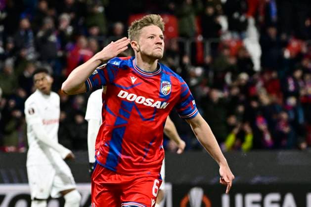 Viktoria Plzen v RSC Anderlecht - UEFA Europa League PLZEN, CZECH REPUBLIC - JANUARY 23 : Cerv Lukas midfielder of Viktoria Pilsen celebrates scoring a goal during the UEFA Europa League 2024 25 League Phase MD7 match between Viktoria Plzen and RSC Anderlecht on January 23, 2025 in Plzen, Czech Republic, 23 01 2025 Plzen Czech Republic  Copyright: xPeterxDexVoechtx
