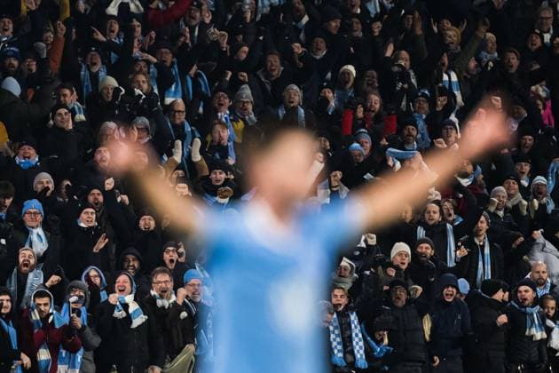 250123 Fans of Malmö FF celebrate after 1-1 by Lasse Berg Johnsen during the UEFA Europa League football match between Malmö FF and Twente on January 23, 2025 in Malmö. Photo: Petter Arvidson BILDBYRAN kod PA PA0962 fotboll football soccer fotball uefa europa league europa league malmö ff twente bbeng jubel publik Copyright: PETTERxARVIDSON BB250123PA094