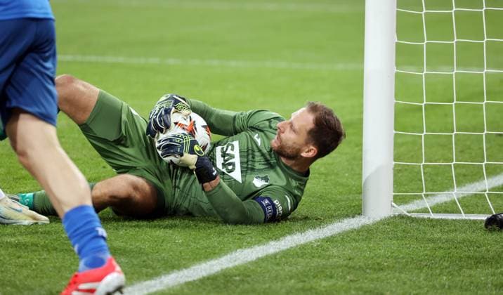 23.01.25 TSG 1899 Hoffenheim - Tottenham Hotspurs Deutschland, Sinsheim, 23.01.2025, Fussball, UEFA Europa League, TSG 1899 Hoffenheim - Tottenham Hotspurs: Oliver Baumann (TSG 1899 Hoffenheim).