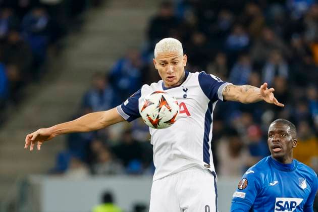 Richarlison (Tottenham Hotspur, 09) am Ball , Fussball, UEFA Europa League, 7. Spieltag, 2024 2025, TSG Hoffenheim vs. Tottenham Hotspur, 23.01.2025, Rhein-Neckar-Arena, Sinsheim, Deutschland Sinsheim Rhein-Neckar-Arena Baden-Württemberg Deutschland Copyright: xGrantxHubbsx