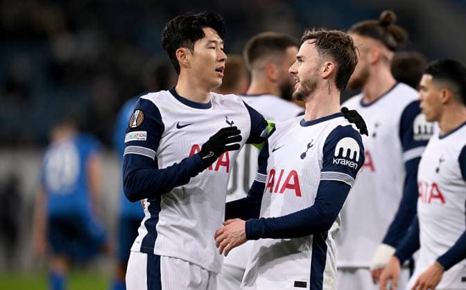 FUSSBALL EUROPA LEAGUE SAISON 2024 2025 Vorrunde 7. Spieltag TSG 1899 Hoffenheim - Tottenham Hotspur 23.01.2025 Jubel Tottenham Hotspur nach dem Tor zum 0-2 , v. li., durch den Torschuetzen Heung-Min Son und James Maddison