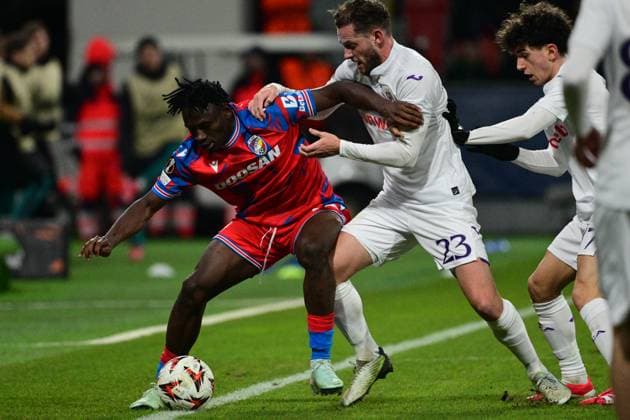L-R Prince Kwabena Adu of Pilsen and Mats Rits of Anderlecht in action during the football Europa League 7th round match FC Viktoria Plzen vs RSC Anderlecht Brussels in Pilsen, Czech Republic, January 23, 2025. (CTKxPhoto MichalxKamaryt) CTKPhotoP2025012308073  CTKPhotoP2025012308073